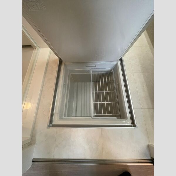 その他 (1階のお部屋のみ脱衣所に床下収納庫がついています♪)