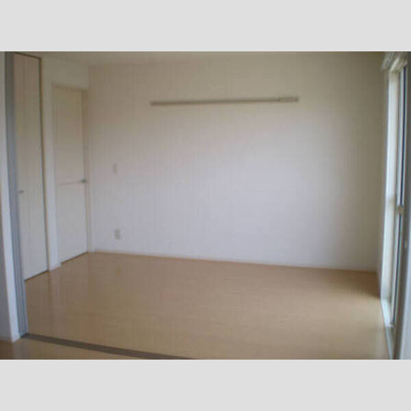 居室・リビング (LDK横の6帖の洋室♪)