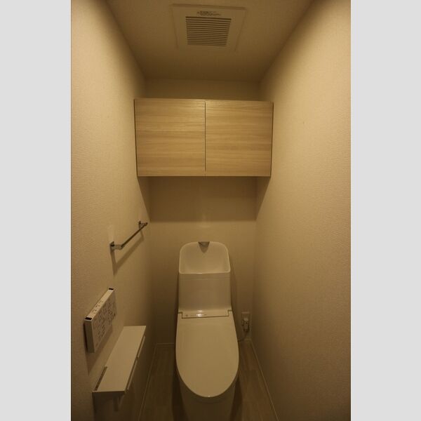 トイレ (温水洗浄便座)