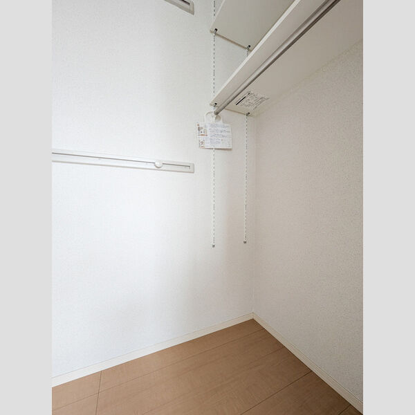 収納 (WIC⑥)