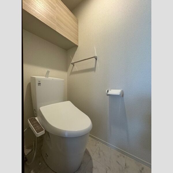 トイレ (温水洗浄便座)