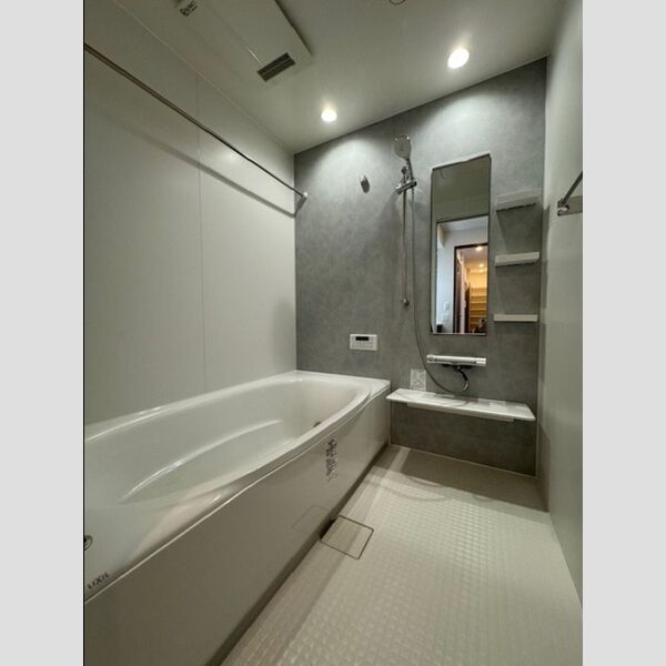 バス (浴室乾燥機付きバスルーム)