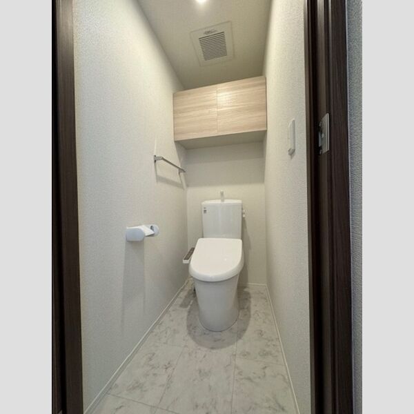 トイレ (温水洗浄便座)