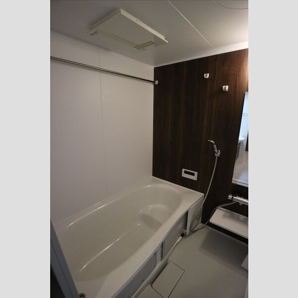 バス (浴室乾燥機付きバスルーム)