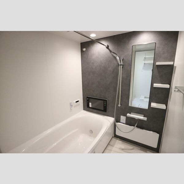 バス (浴室乾燥機付きバスルーム)