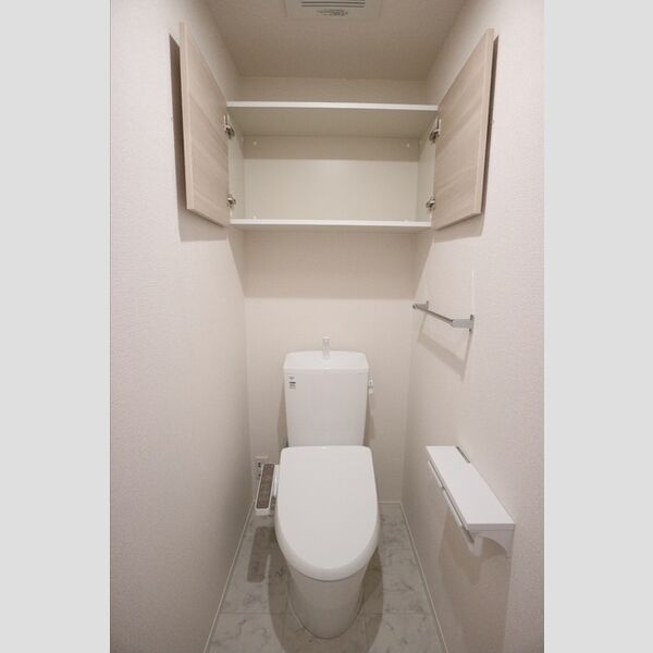 トイレ (温水洗浄便座)