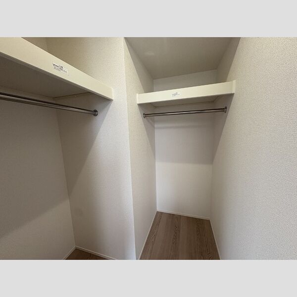 収納 (ウォークインクローゼット)