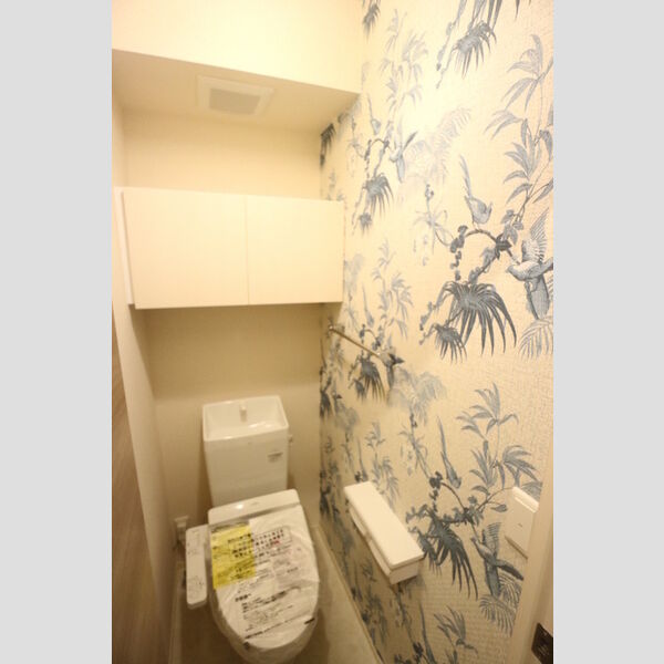 トイレ (温水洗浄便座)