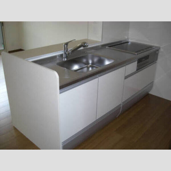 キッチン (カウンターシステムキッチン(IH3口コンロ)!)