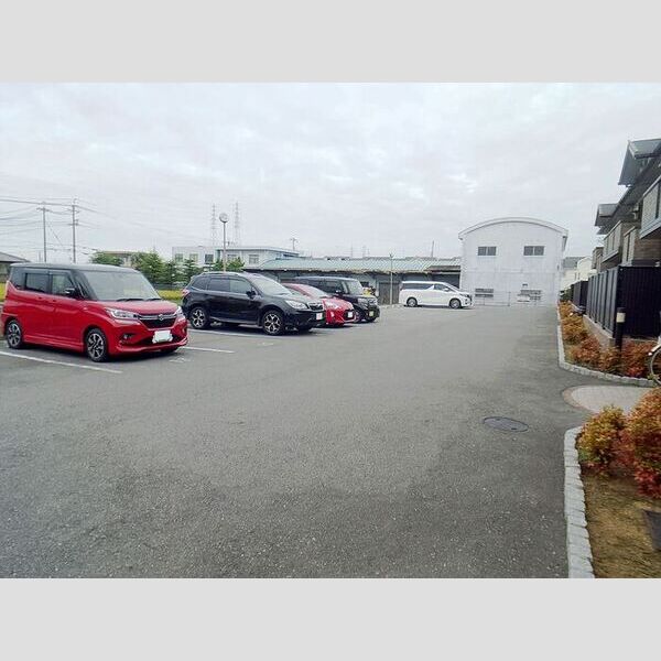 駐車場 (駐車場)