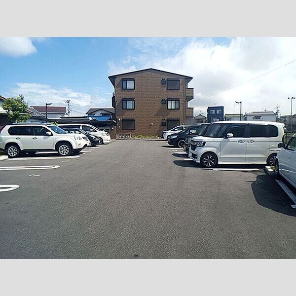 駐車場 (駐車場)