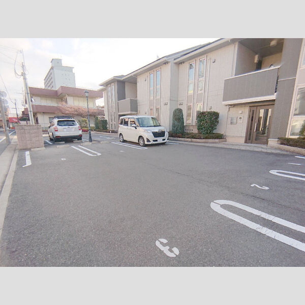 駐車場 (駐車場)