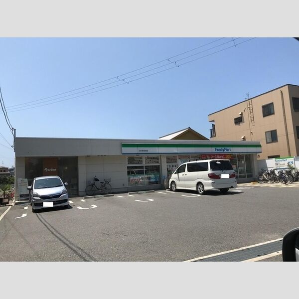 現地周辺 (ファミリーマート泉大津北助松店(700m))