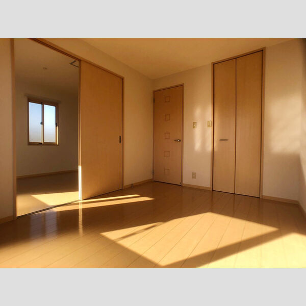 その他 (洋室)