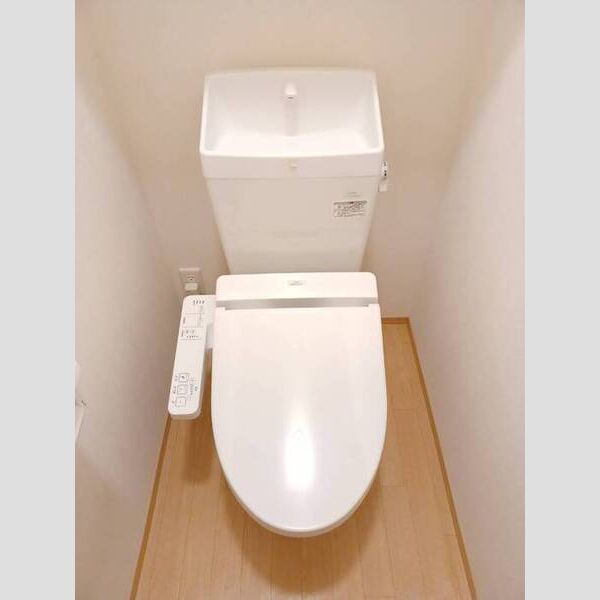 トイレ (温水洗浄便座)