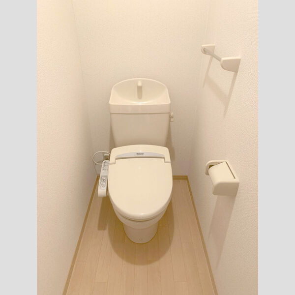 トイレ (温水洗浄便座)