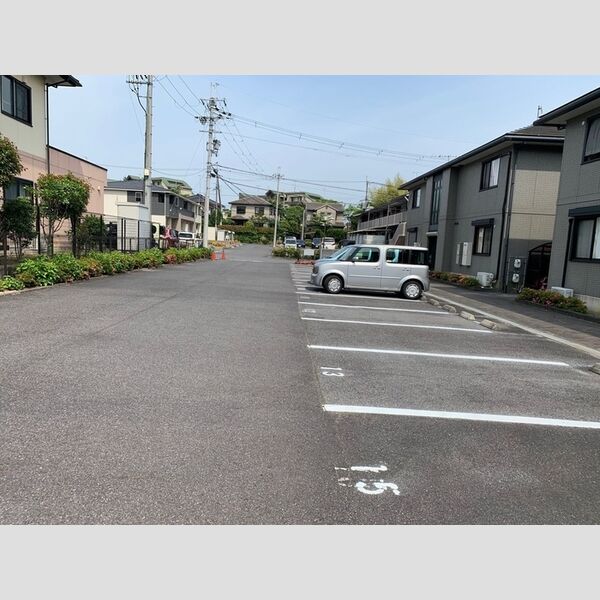 駐車場 (駐車場)