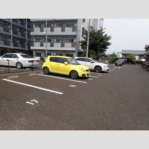駐車場 (駐車場)