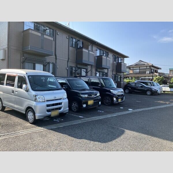 駐車場 (駐車場)