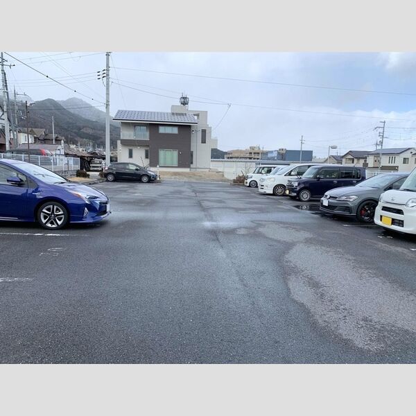 駐車場 (駐車場)