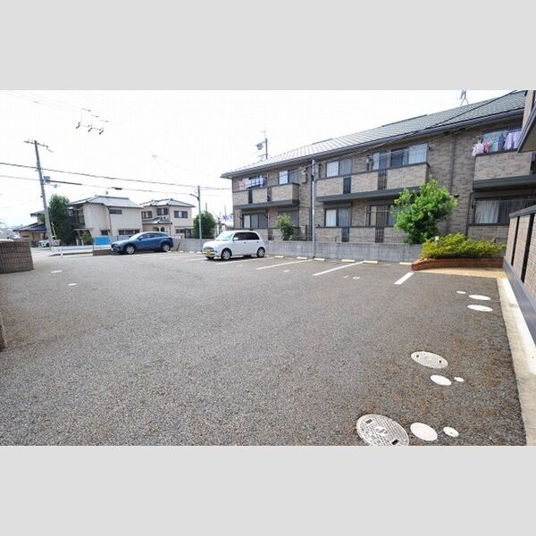 駐車場 (駐車場)