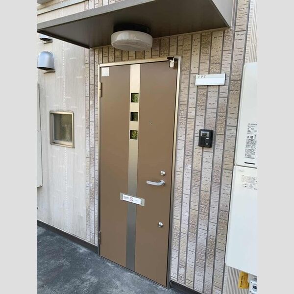 エントランス (エントランス)