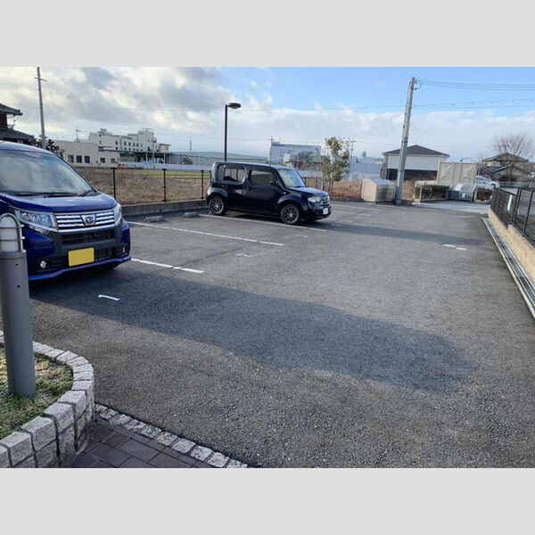 駐車場 (駐車場)