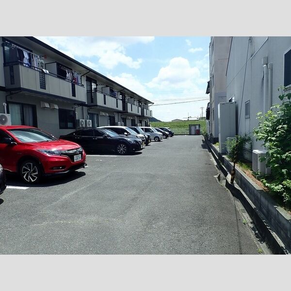 駐車場 (駐車場)