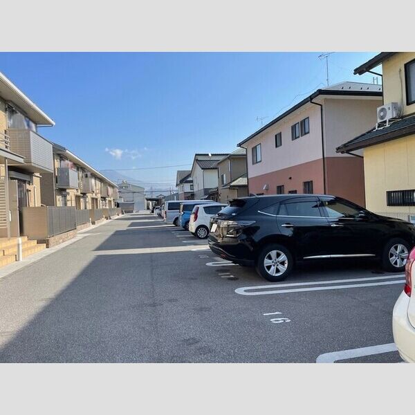 駐車場 (駐車場)