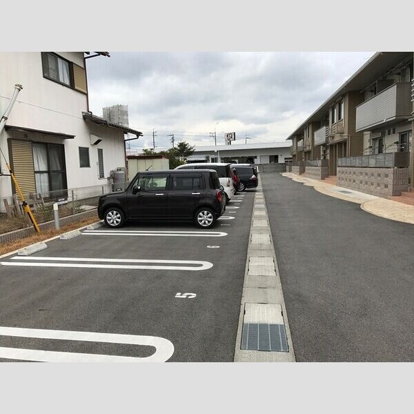 駐車場 (駐車場)