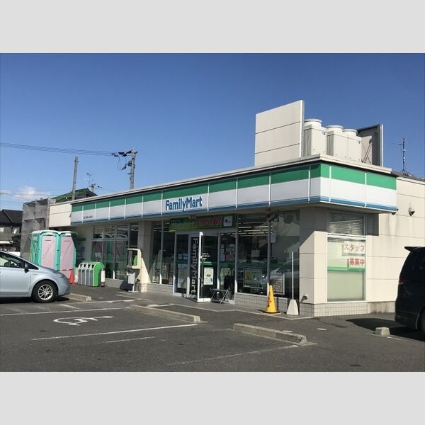 現地周辺 (ファミリーマート近江八幡中小森町店)