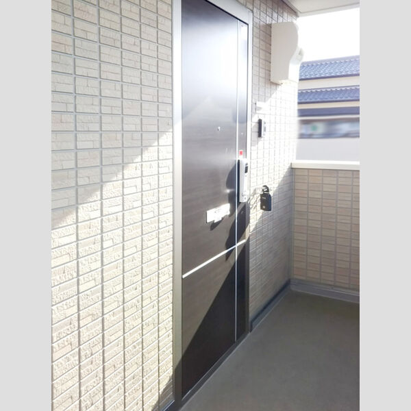 エントランス (エントランス)