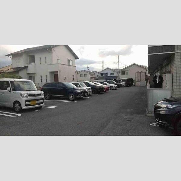 駐車場 (駐車場)