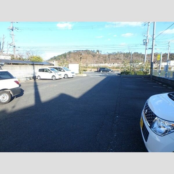 駐車場 (駐車場)