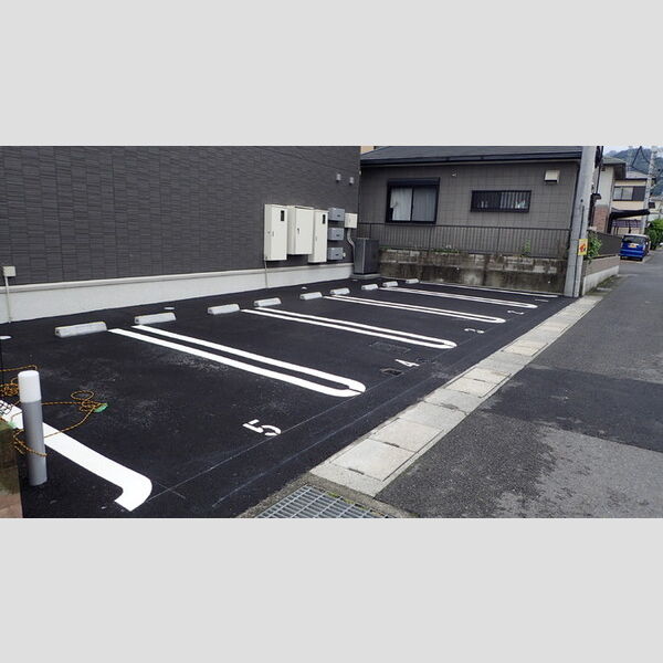 駐車場 (駐車場)