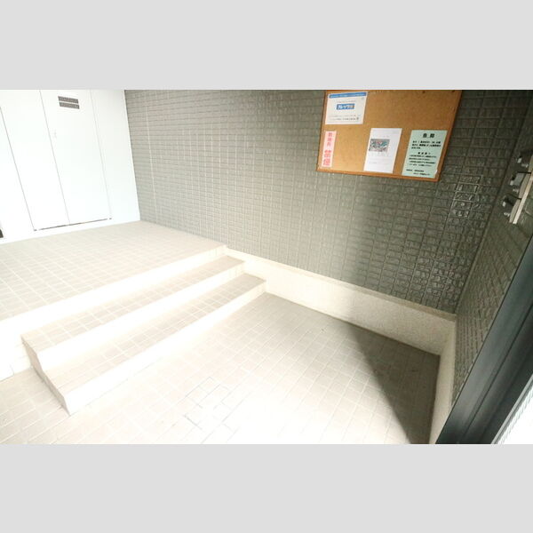 現地周辺 (ロビー)