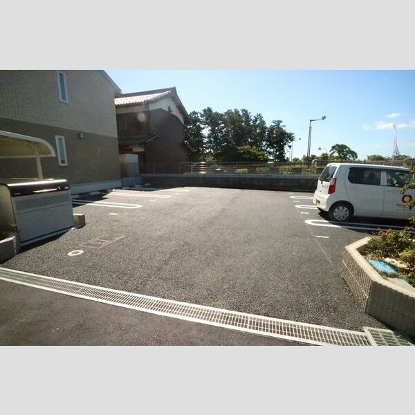 駐車場 (駐車場)