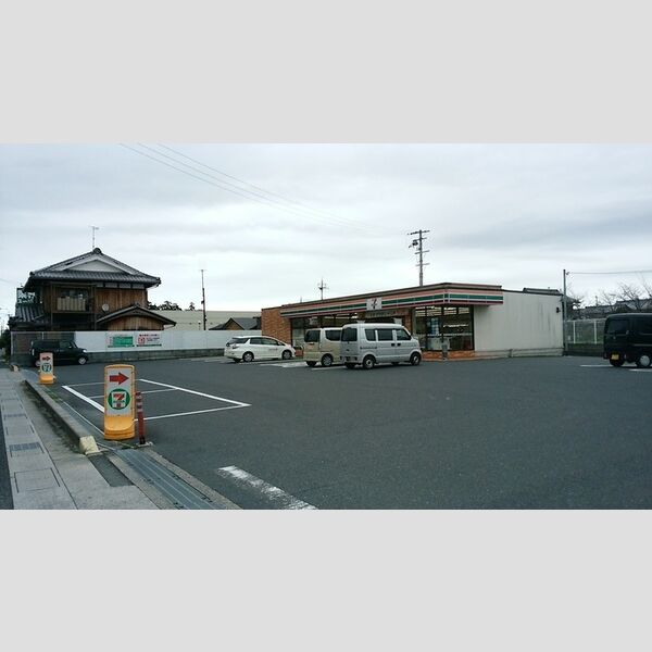 現地周辺 (セブンイレブン守山古高町店(389m))