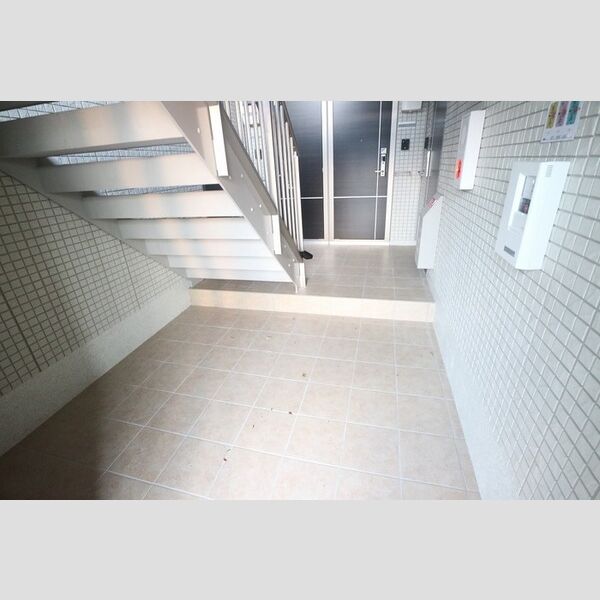 現地周辺 (ロビー)