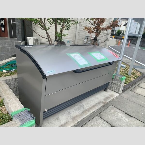 現地周辺 (ゴミ置き場)