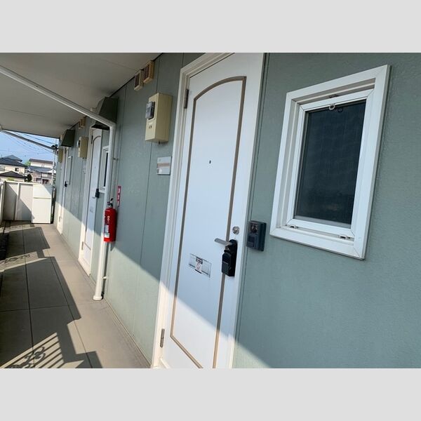 エントランス (エントランス)