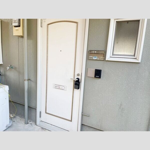 エントランス (エントランス)