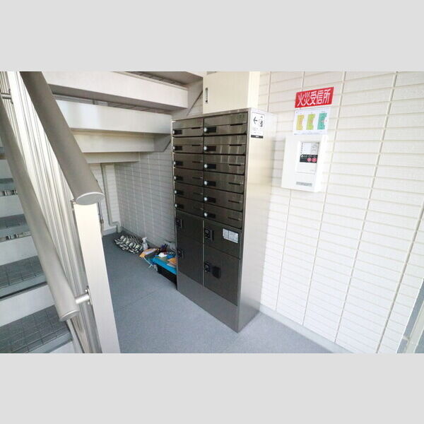 現地周辺 (メール&宅配BOX)