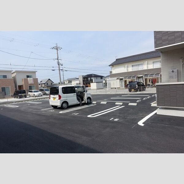 駐車場 (駐車場)