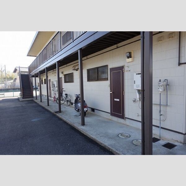 エントランス (1階共用廊下)