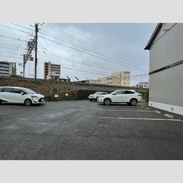 駐車場 (駐車場)