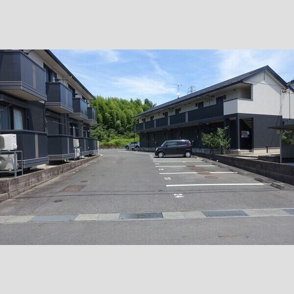 駐車場 (駐車場①)