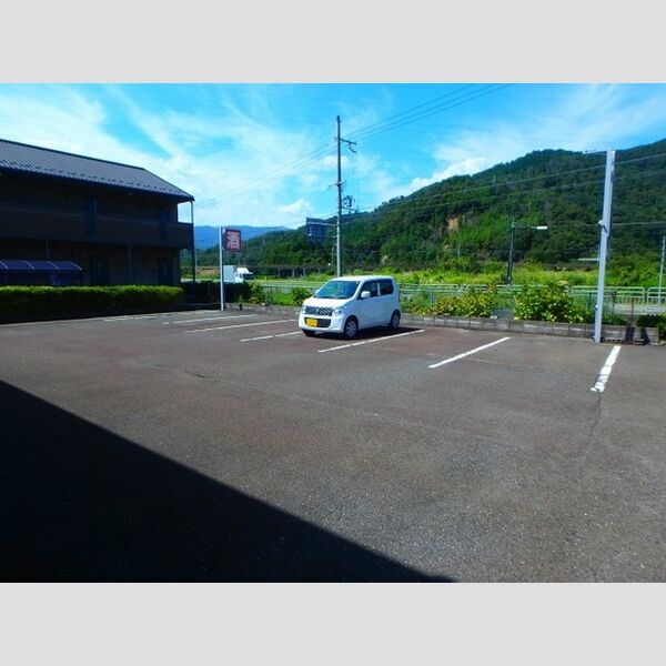 駐車場 (駐車場)