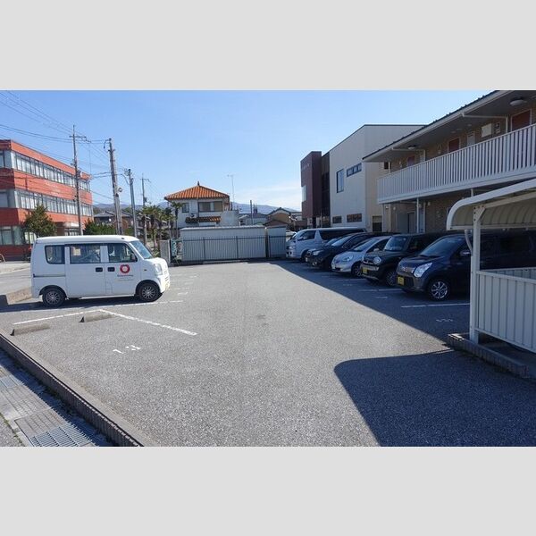 駐車場 (駐車場)