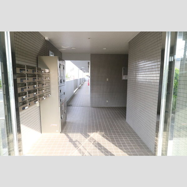 現地周辺 (ロビー)